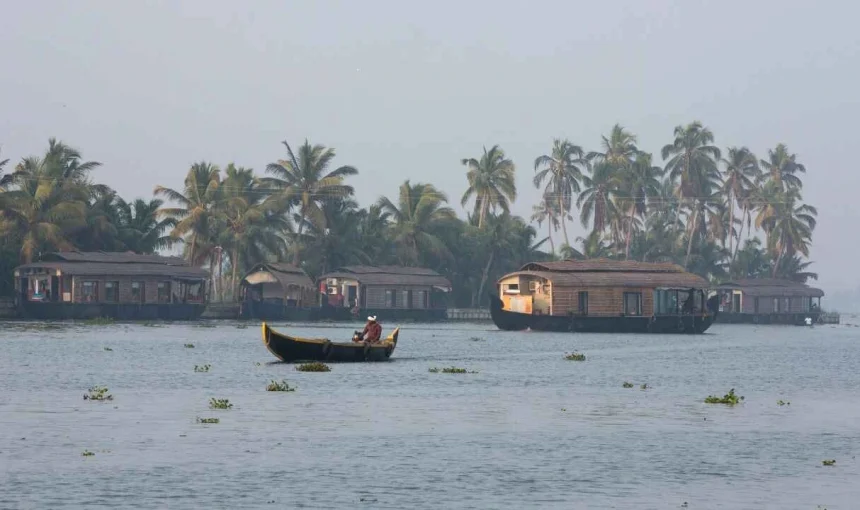 Vembanad Lake: Where Kerala’s Backwater Life Comes Alive