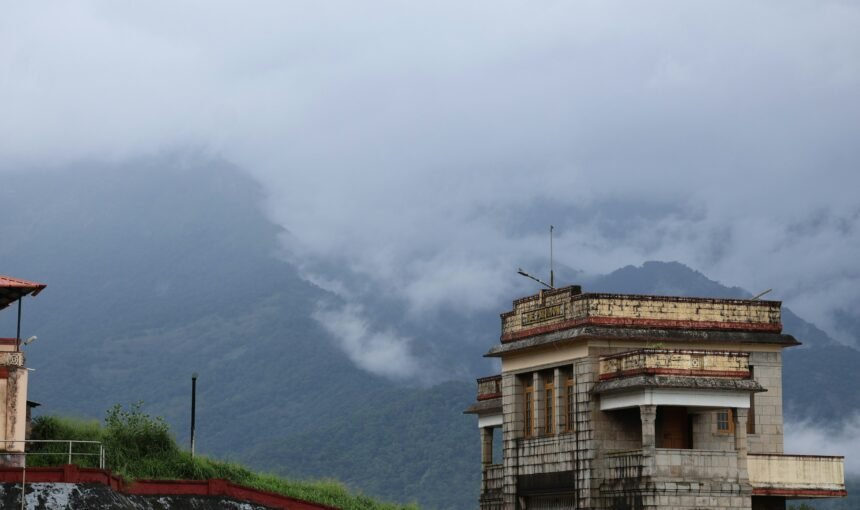 Best Places to Visit in Palakkad for Nature, History & Adventure
